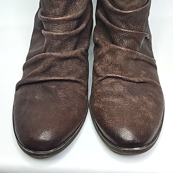 FERGIE ▪︎ MILESTONE BROWN BOOTIES ▪︎ SIZE 8.5 - Picture 3 of 12